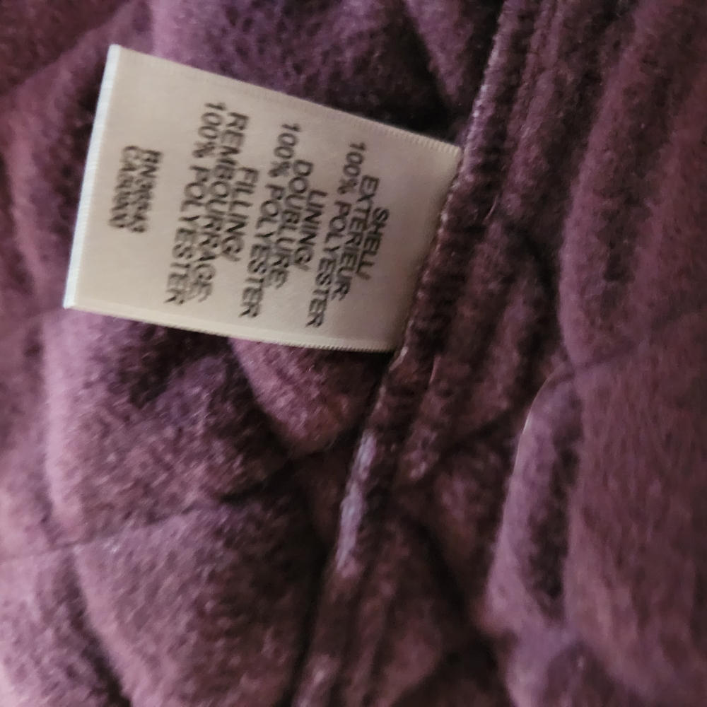 Van Heusen Women's Quilted Vest - Burgundy - Picture 3 of 4